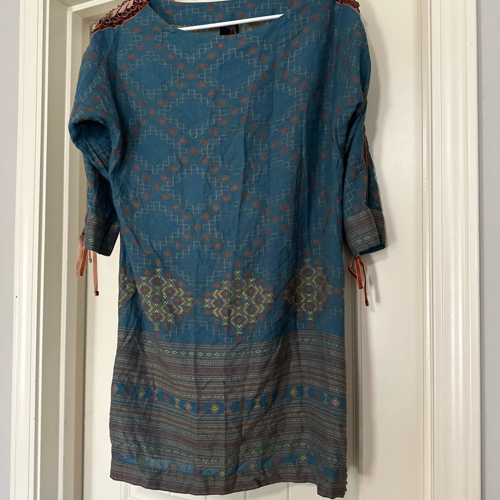 Blue Sheath Mini Dress with Bateau Neckline and Cuffed Sleeves